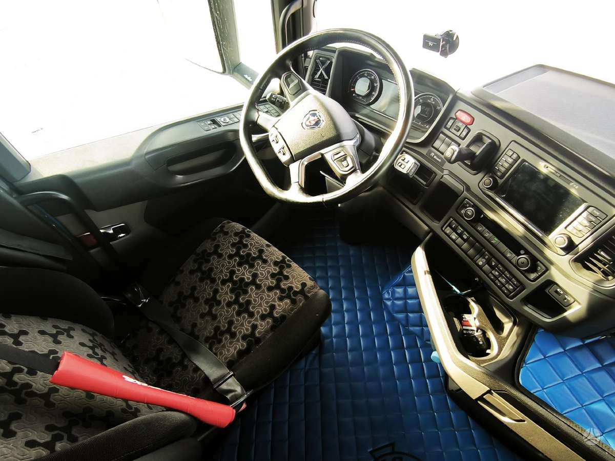 Scania S460, single sleeper