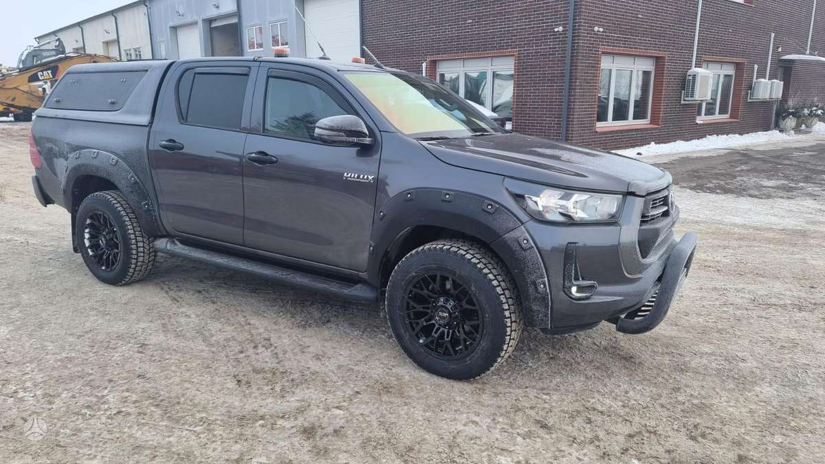 Toyota Hilux - 7