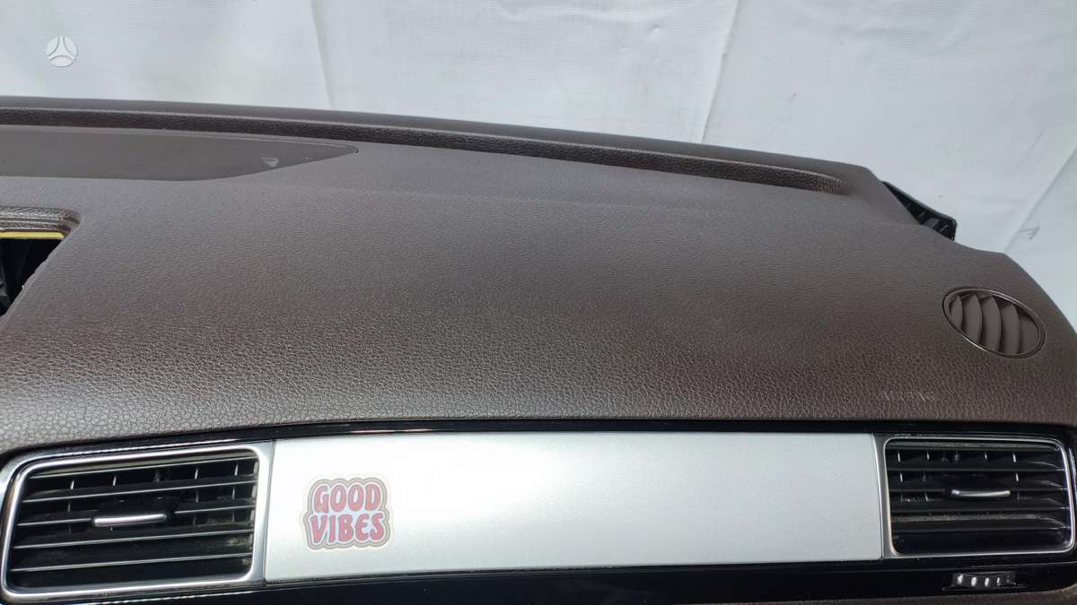 Volkswagen Touareg по частям. id 70304