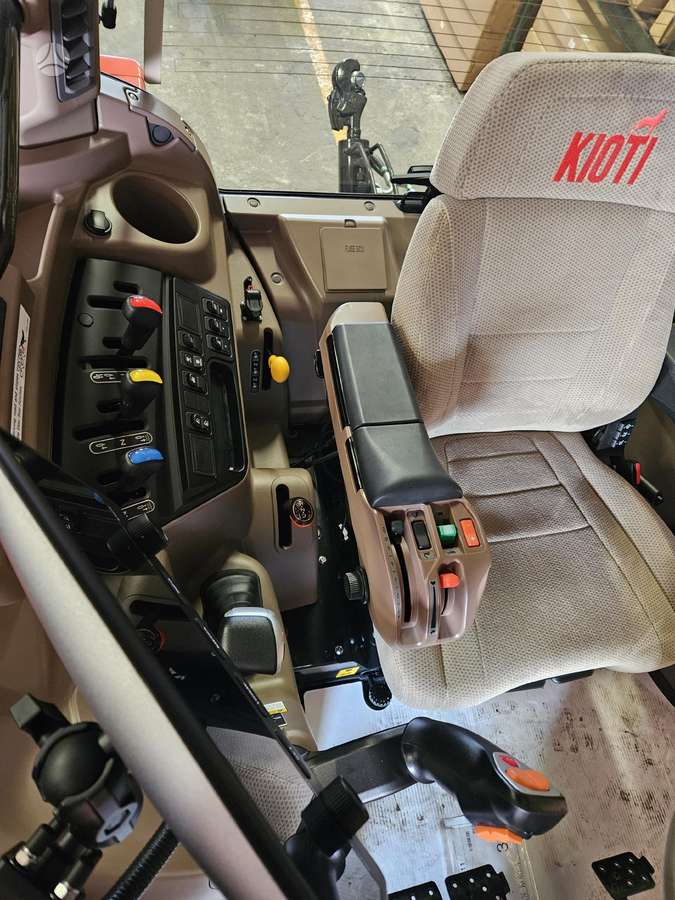 Kioti HX1403, тракторы