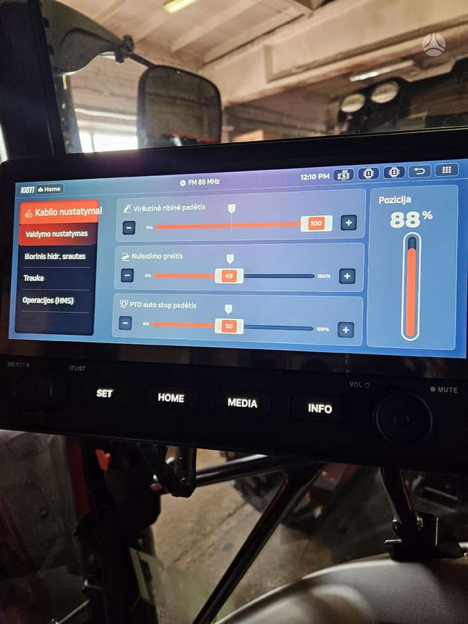 Kioti HX1403, тракторы