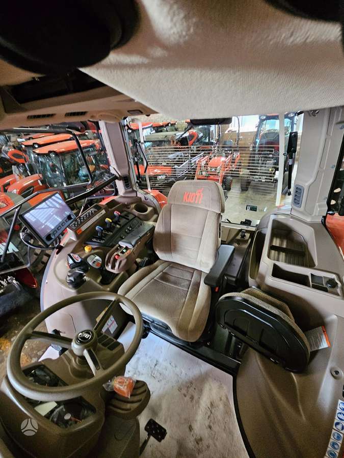 Kioti HX1403, tractors