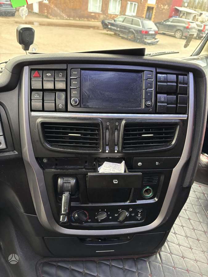 Iveco AS440T/P, double sleeper