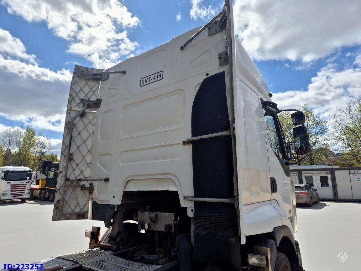 Renault Premium 420 6x2 Manual, single sleeper
