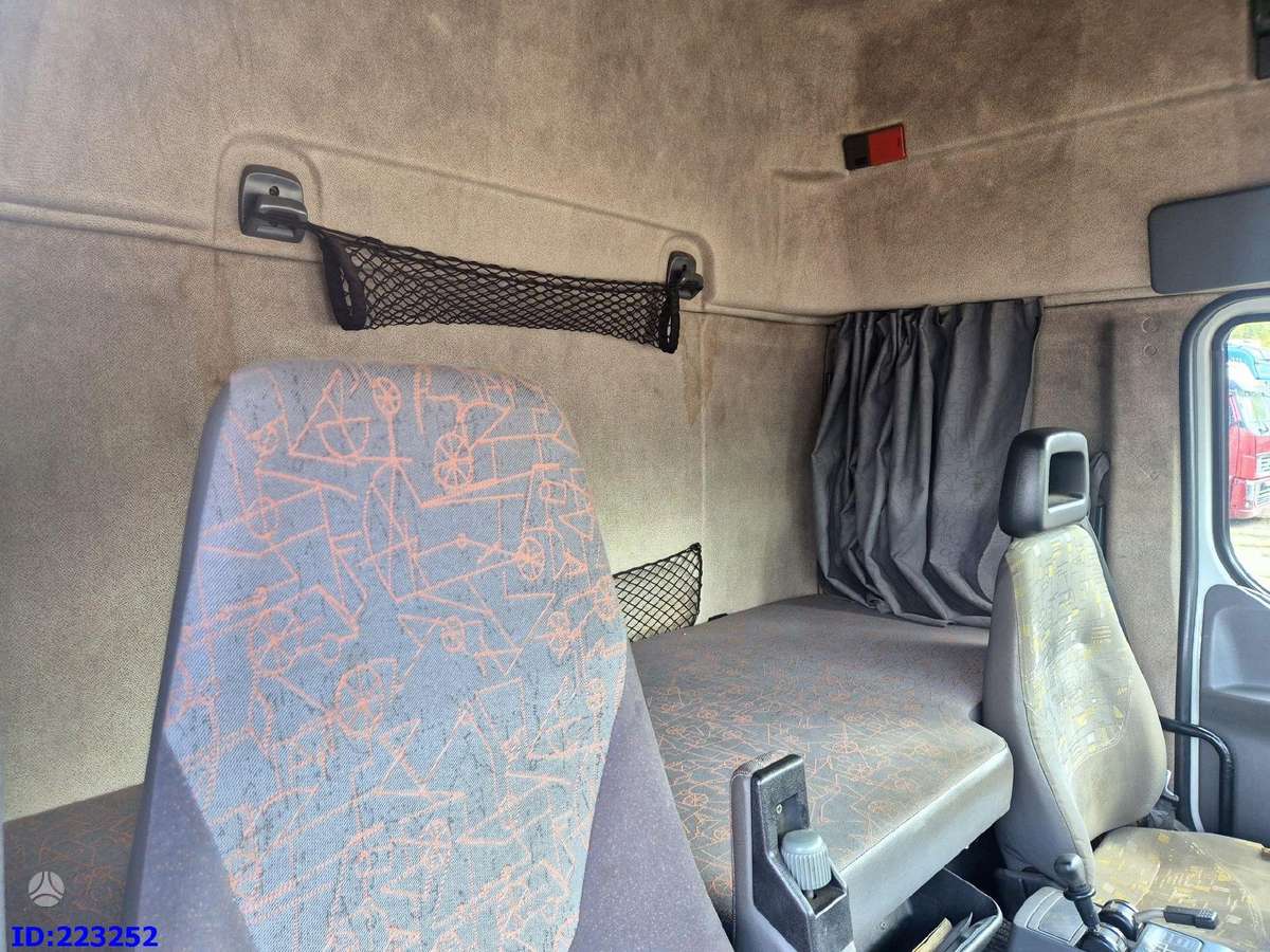 Renault Premium 420 6x2 Manual, single sleeper