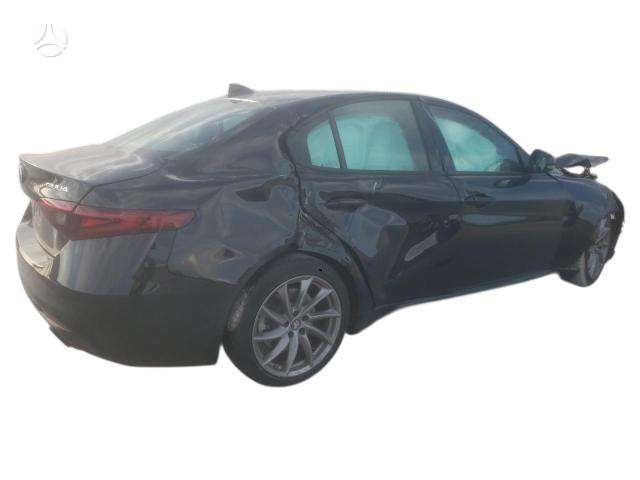 Alfa Romeo Giulia по частям