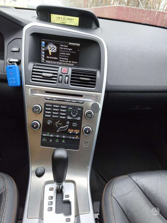 Volvo XC60 - 8