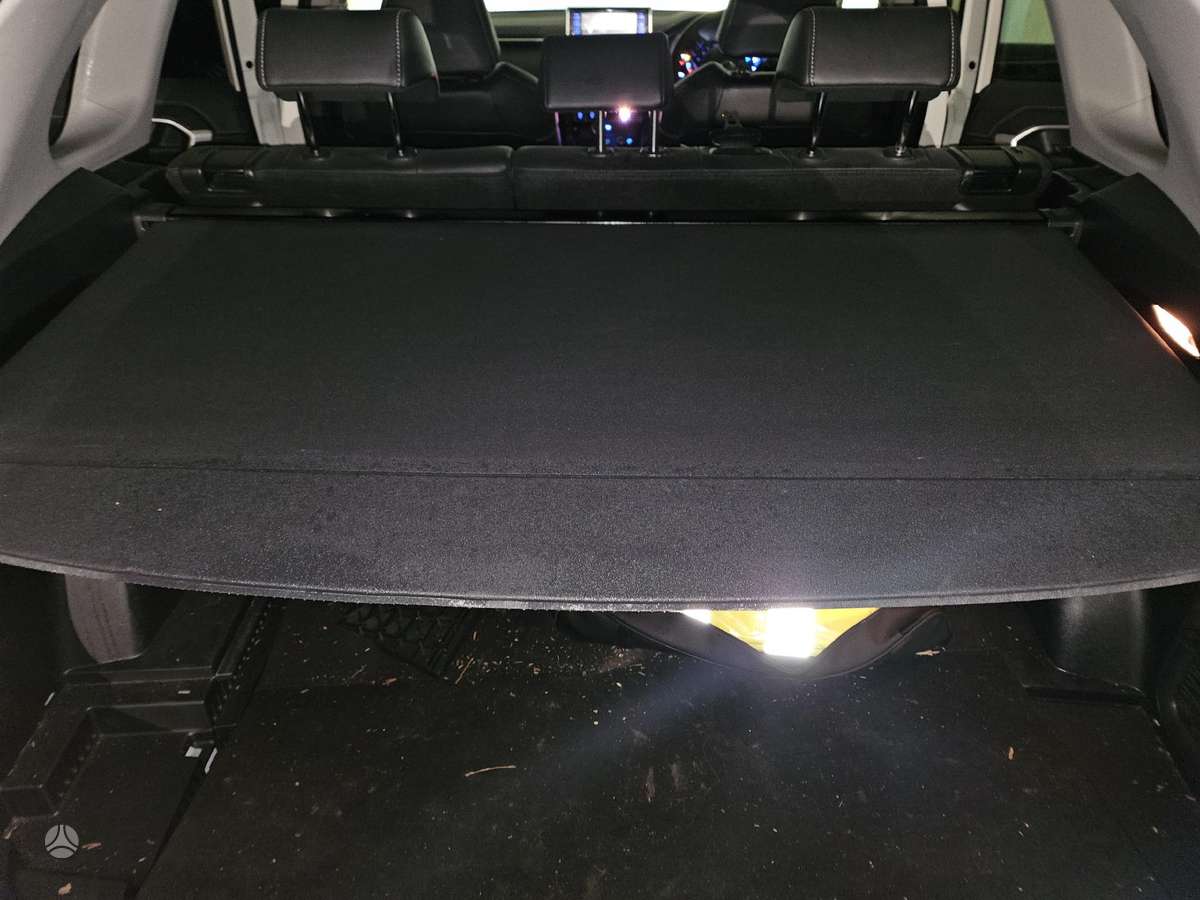 Toyota RAV4 по частям