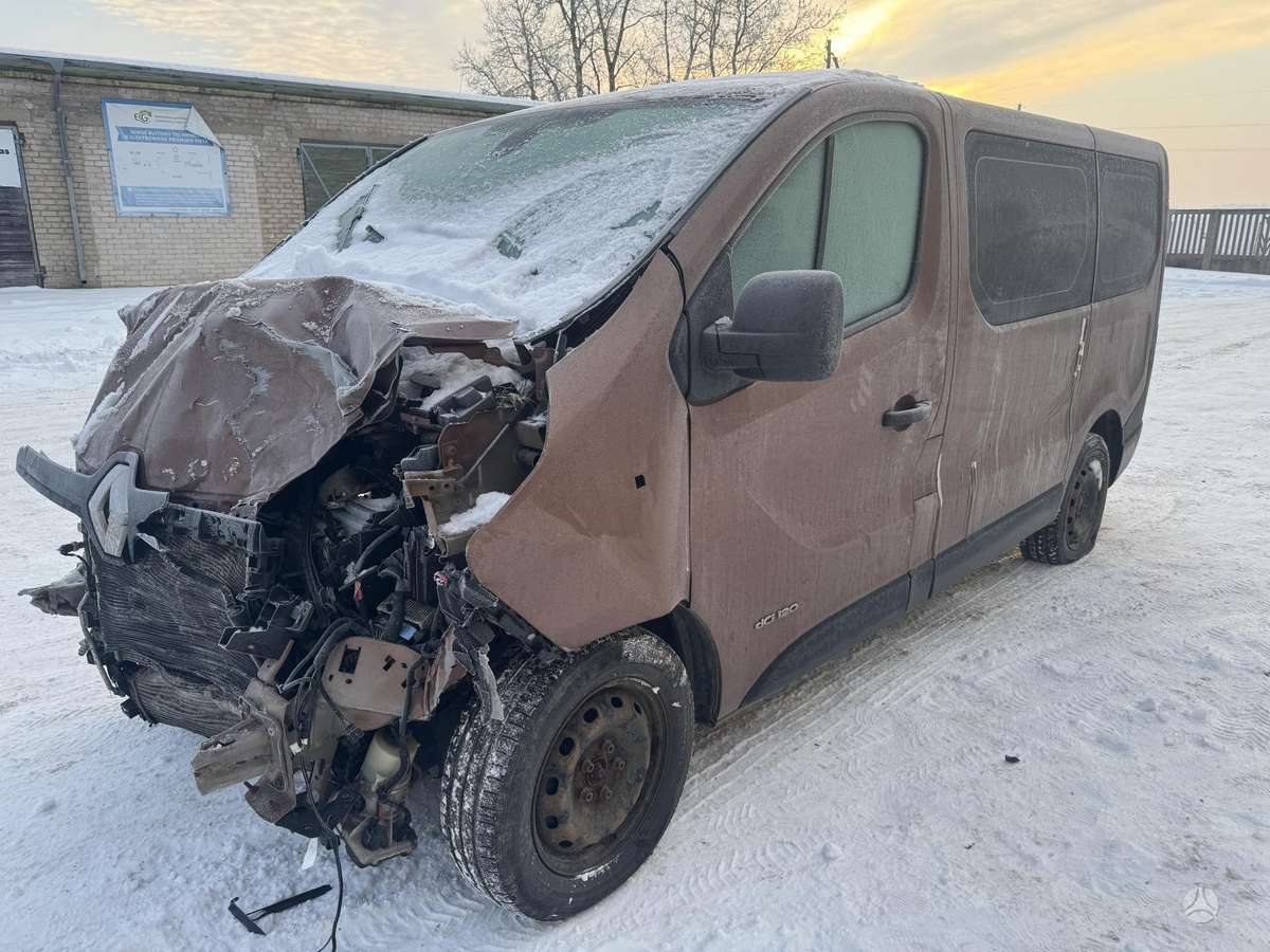 Renault Trafic dalimis. Variklio kodas r9md450