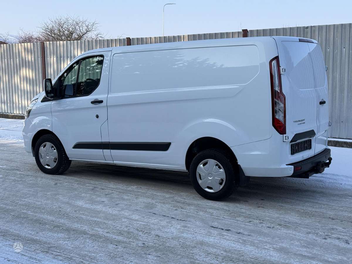 Ford Transit Custom, 2.0 l., cargo van 3