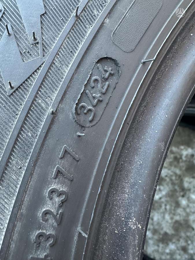 Nokian, winter 215/65 R16