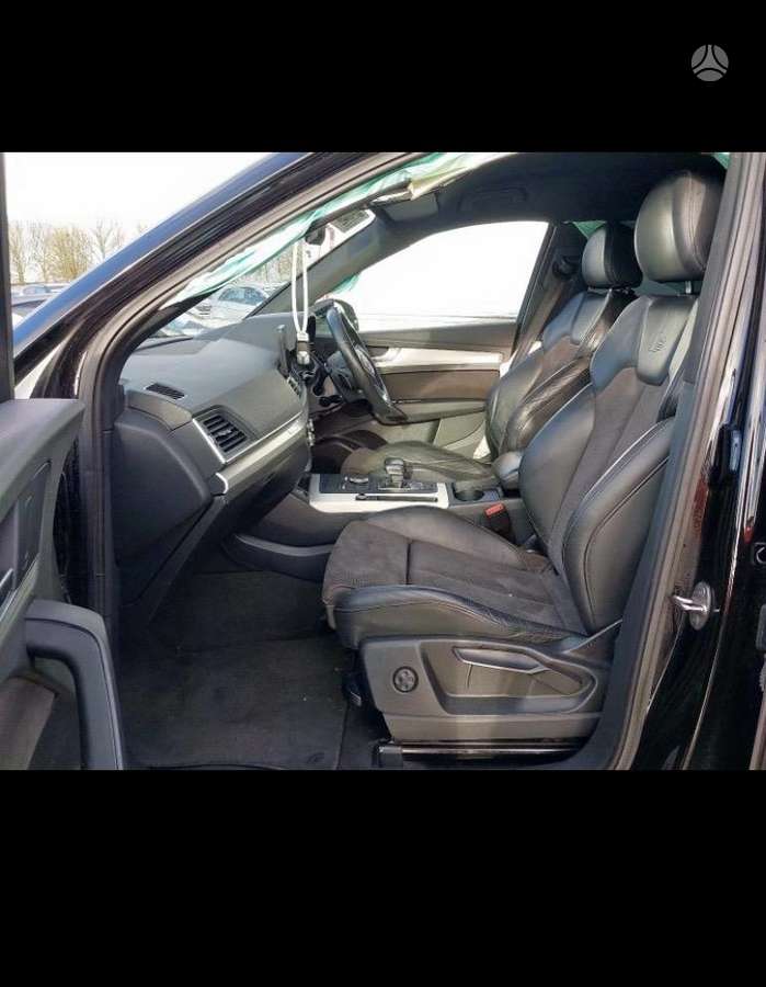 Audi Q5 for parts. Rida 90000