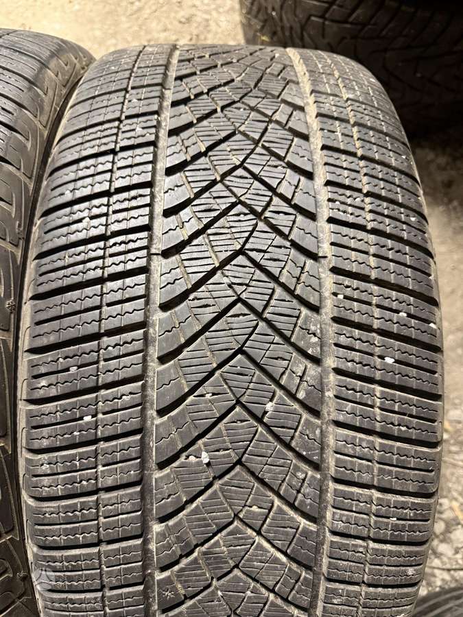 Goodyear, all-season 285/45 R20