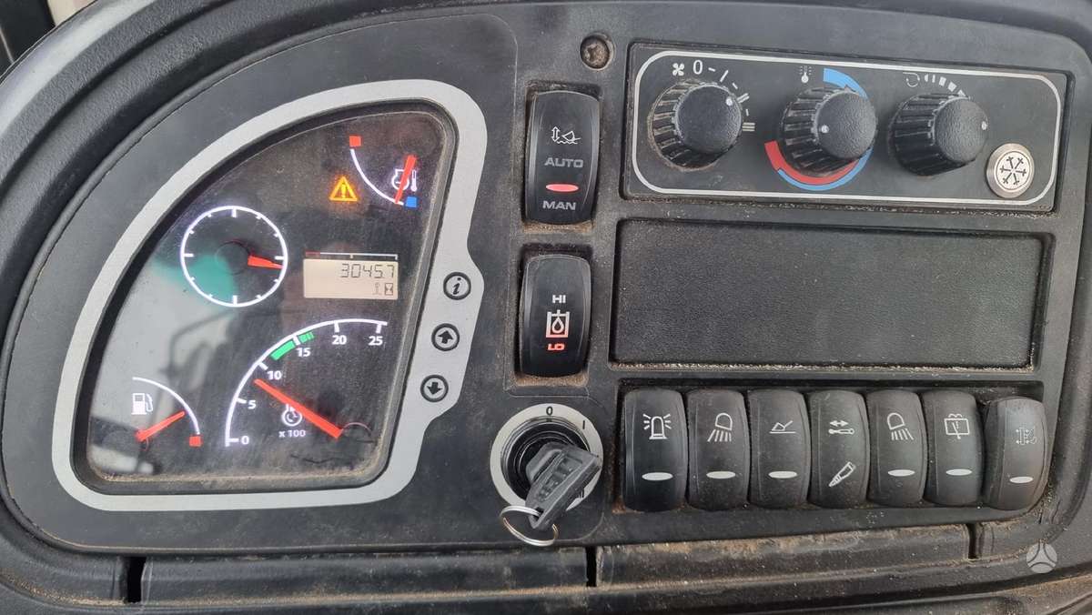 JCB 4 CX, ekskavatoriniai krautuvai