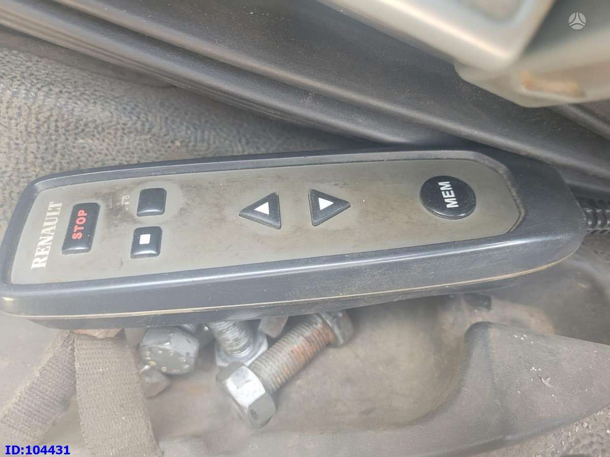 Renault Premium 450 6x2  (No gearbox), double sleeper