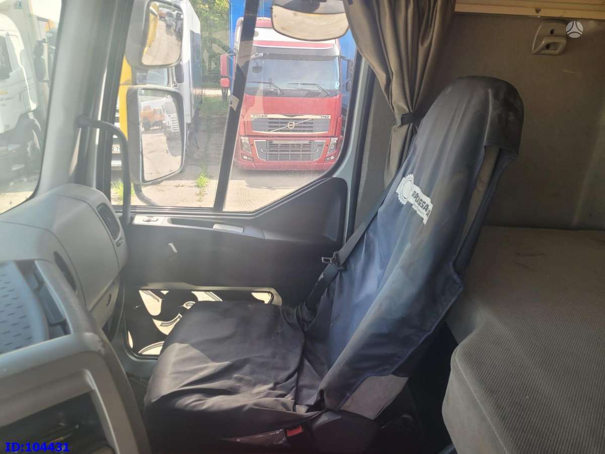 Renault Premium 450 6x2  (No gearbox), double sleeper