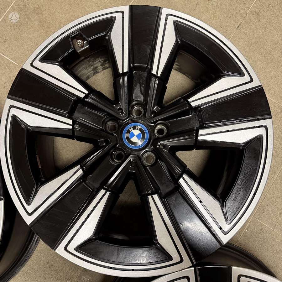 BMW IX3, light alloy, R19