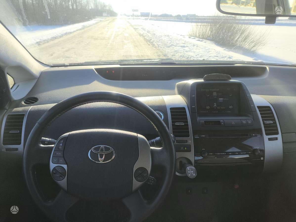 Toyota Prius, 1.5 l., hatchback