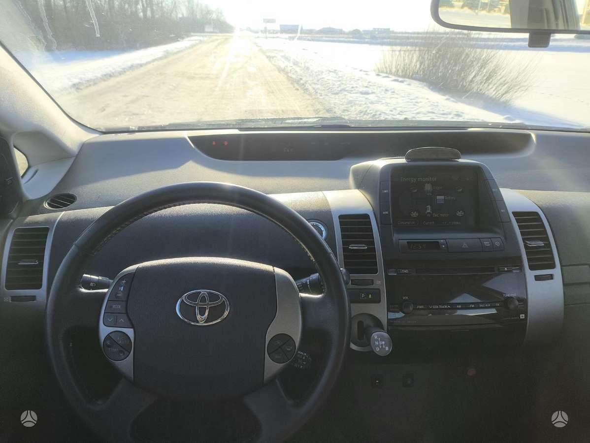 Toyota Prius, 1.5 l., Хэтчбек