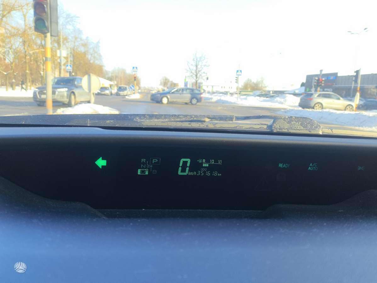 Toyota Prius, 1.5 l., Хэтчбек