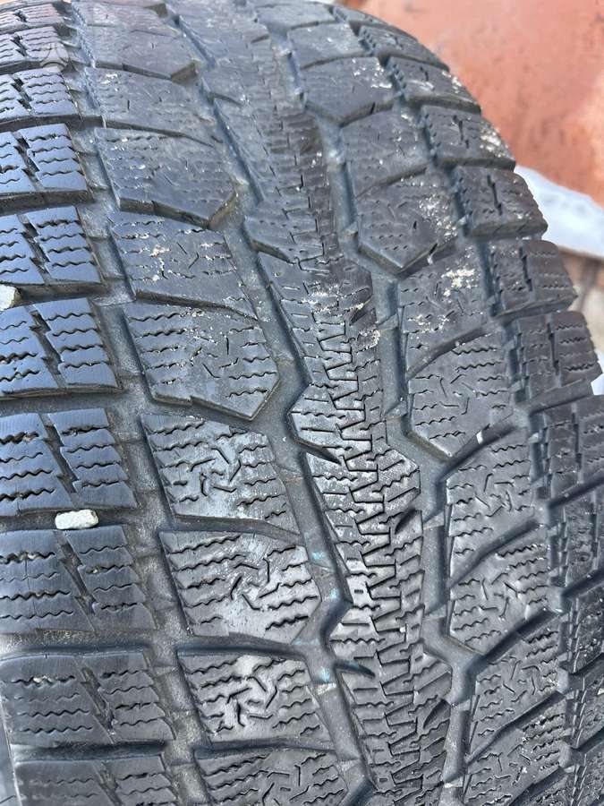 Toyo, žieminės 285/70 R17