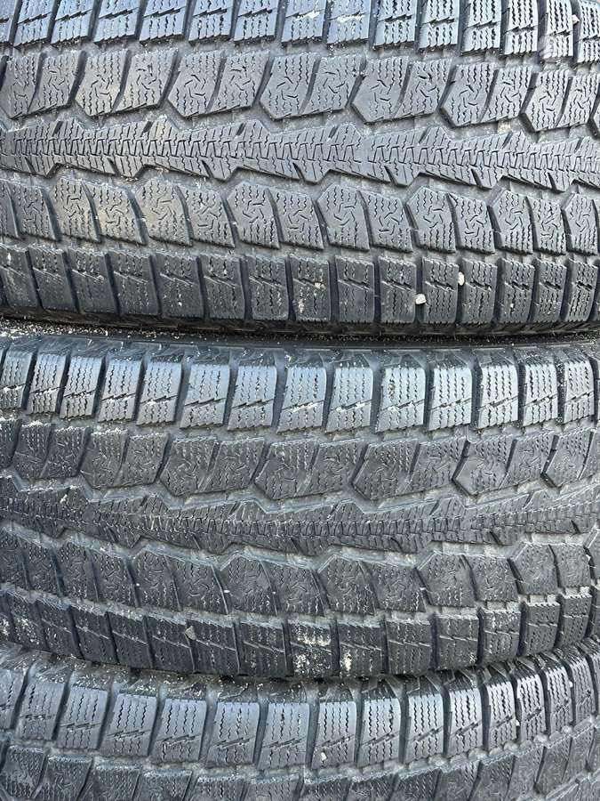 Toyo, winter 285/70 R17
