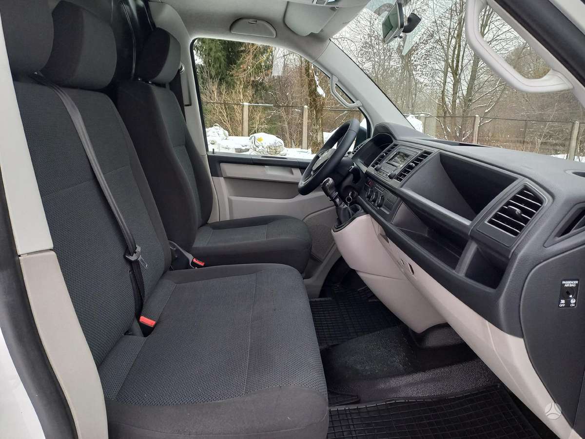 Volkswagen Transporter, 2.0 l., cargo van 13