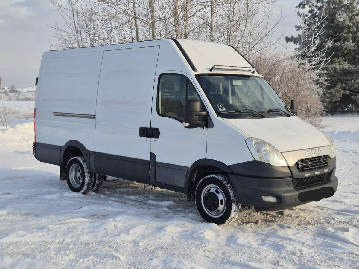 Iveco Daily, 3.0 l., cargo van 4
