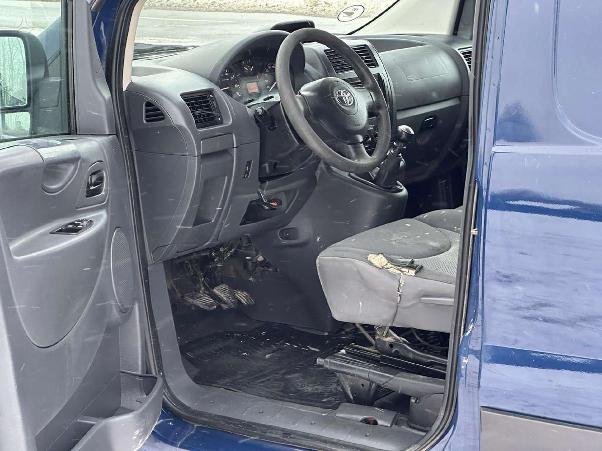 Toyota Proace, 2.0 l., cargo van 11
