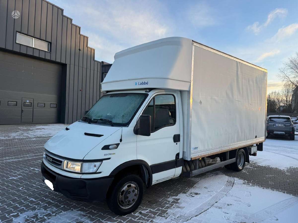 Iveco Daily, 3.0 l., cargo van 3