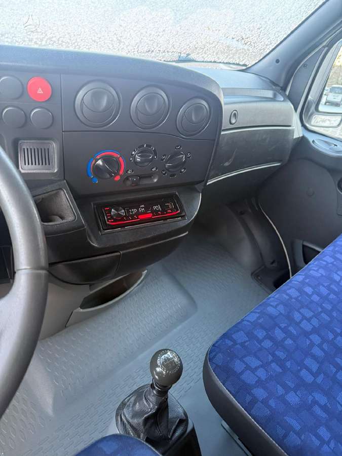 Iveco Daily, 3.0 l., cargo van 10
