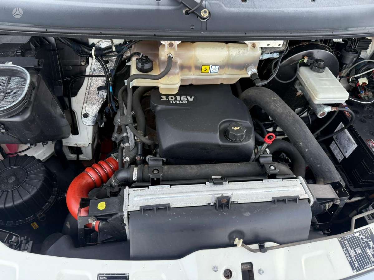 Iveco Daily, 3.0 l., cargo van 11