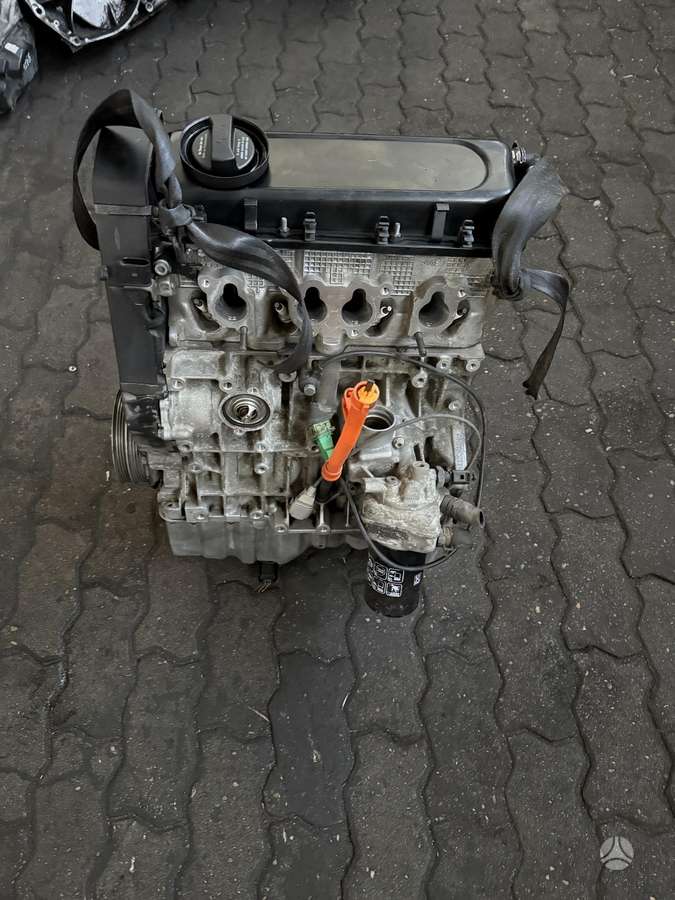 Volkswagen Passat, ARM, двигатель
