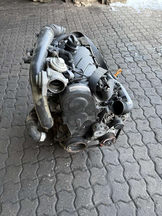 Volkswagen Golf, BXF, engine