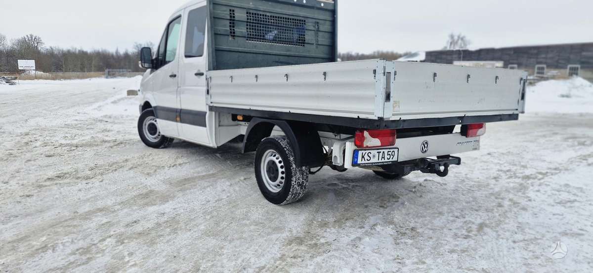 Volkswagen Crafter, 2.0 l., cargo van 2