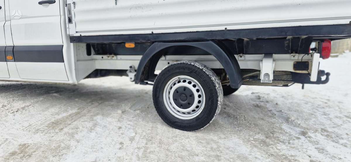 Volkswagen Crafter, 2.0 l., cargo van 5