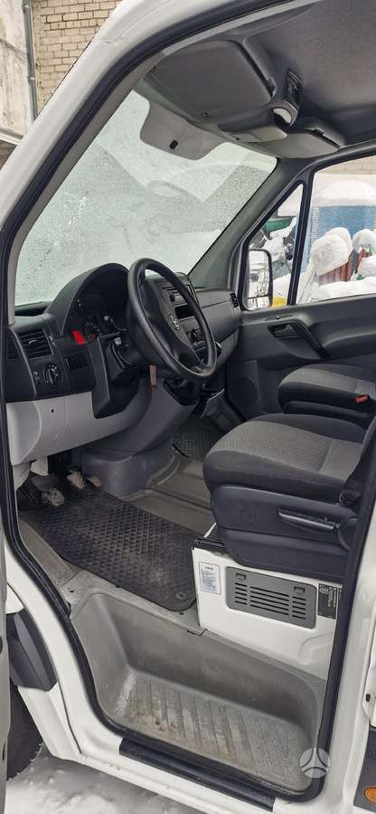Volkswagen Crafter, 2.0 l., cargo van 15