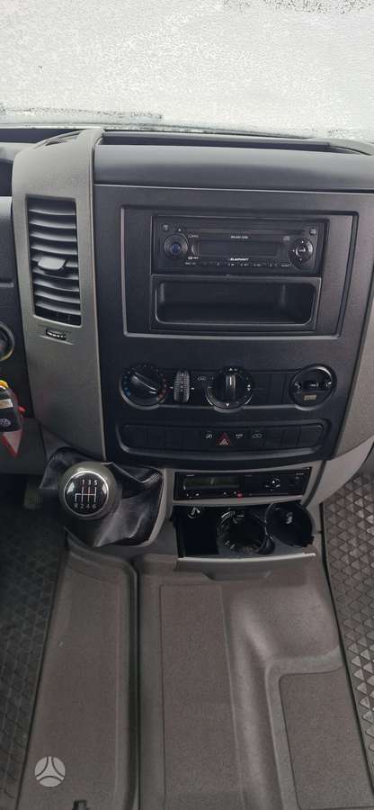 Volkswagen Crafter, 2.0 l., cargo van 16