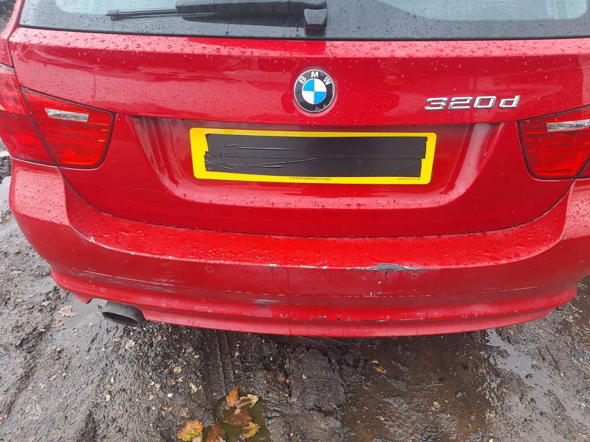 BMW 320 dalimis. N47d20c 135kw