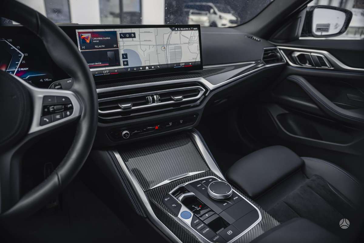 BMW i4, 70 kWh, hatchback