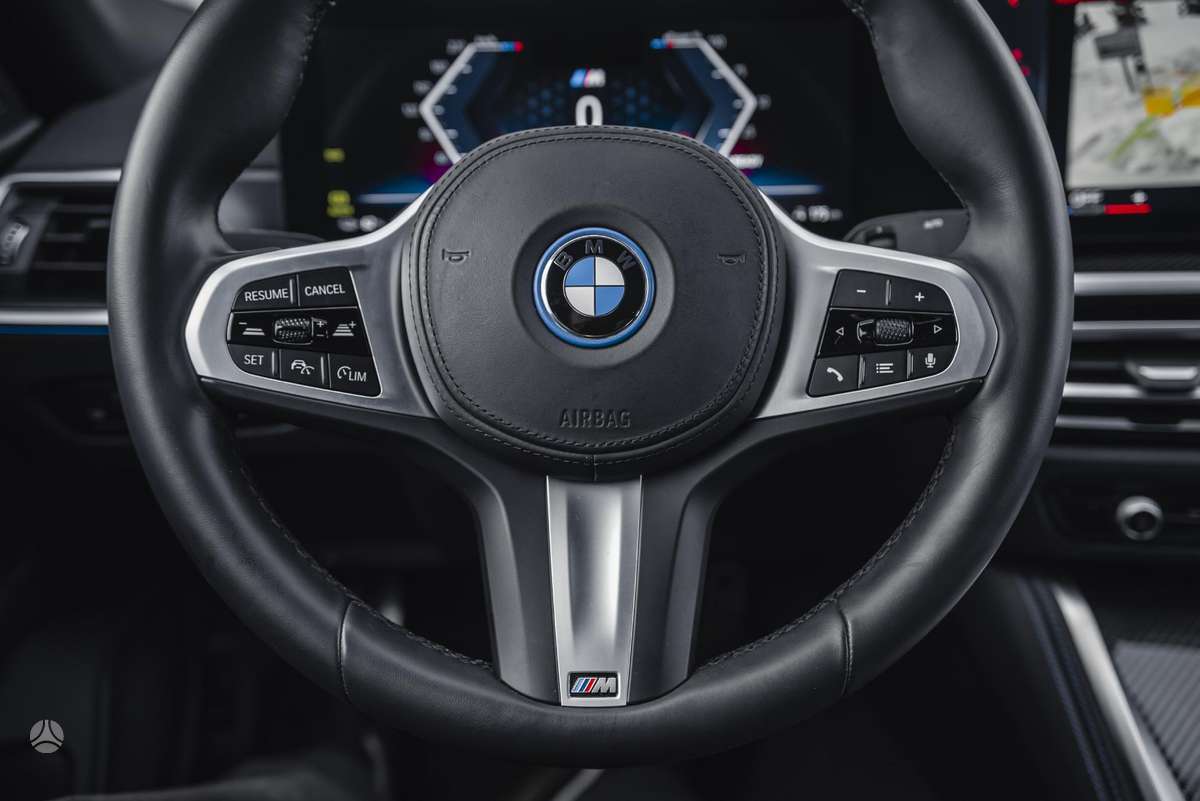 BMW i4, 70 kWh, hatchback