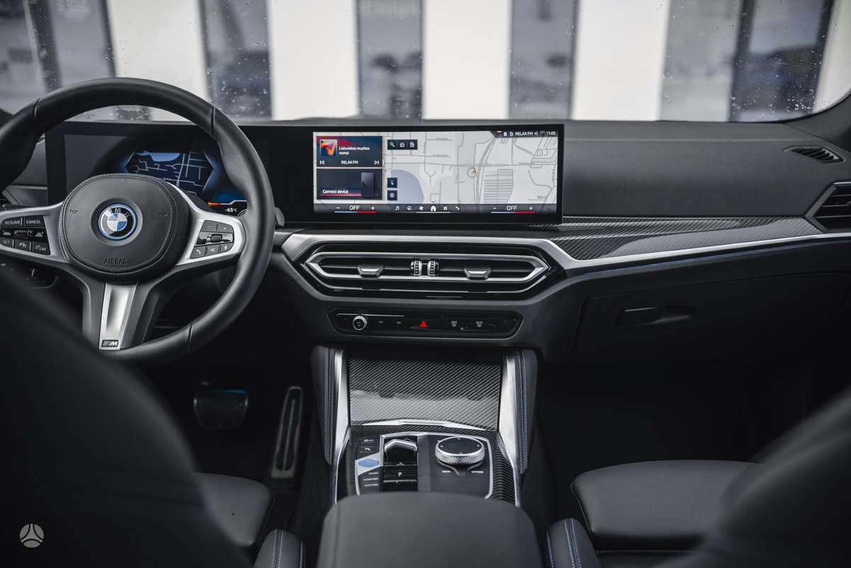 BMW i4, 70 kWh, hatchback