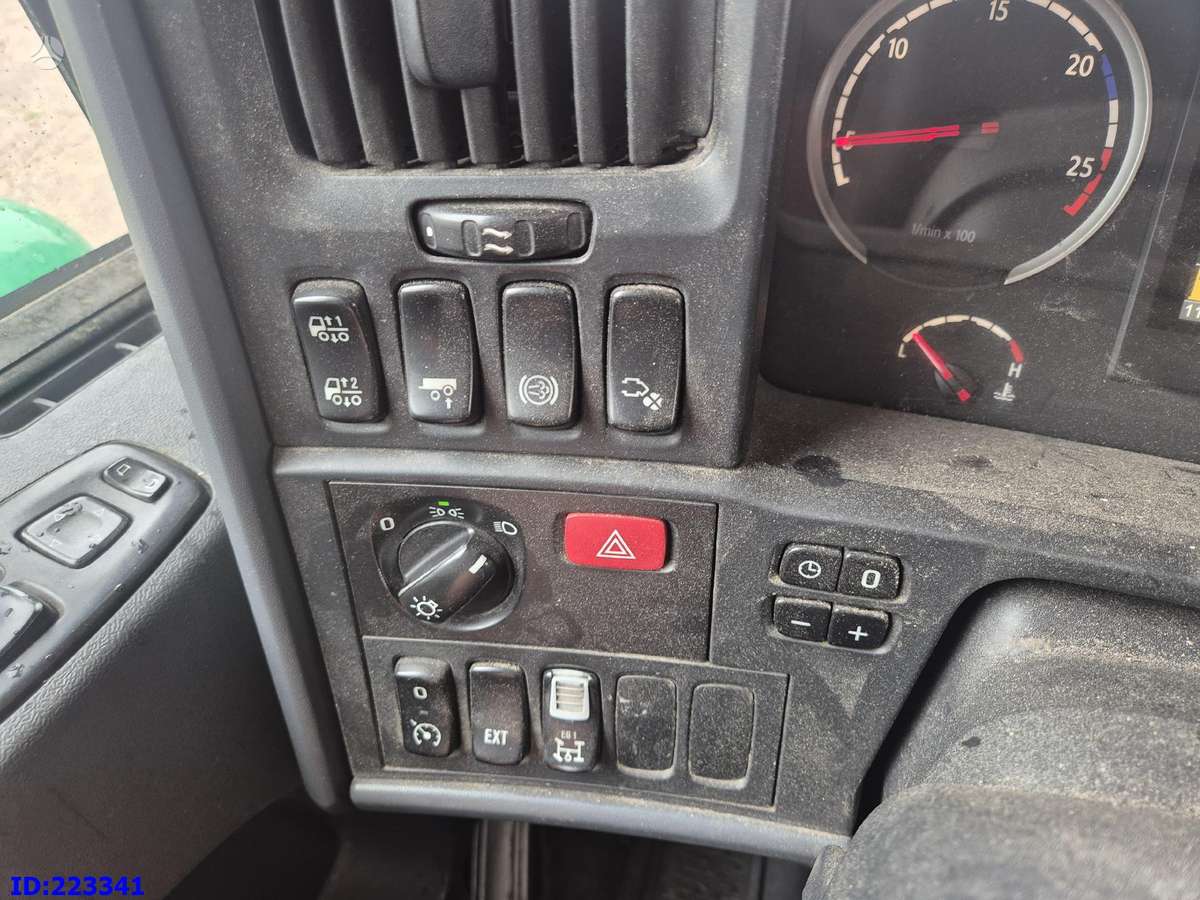 Scania R620 - 8x4 - Steering axle - Retarder, шасси
