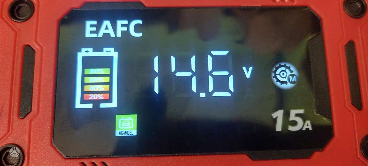 Išmanus akumuliatorių pakrovėjas įkroviklis EAFC 12v 15A
