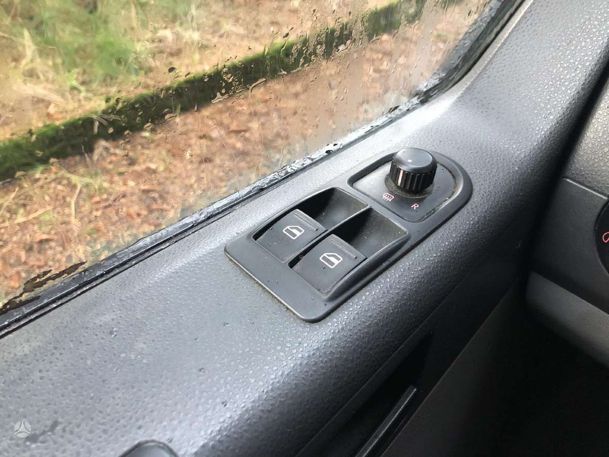 Volkswagen Transporter, 2.5 l., cargo van 23