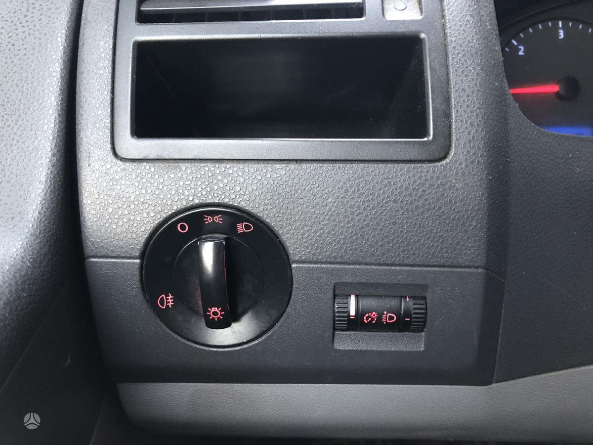 Volkswagen Transporter, 2.5 l., cargo van 24