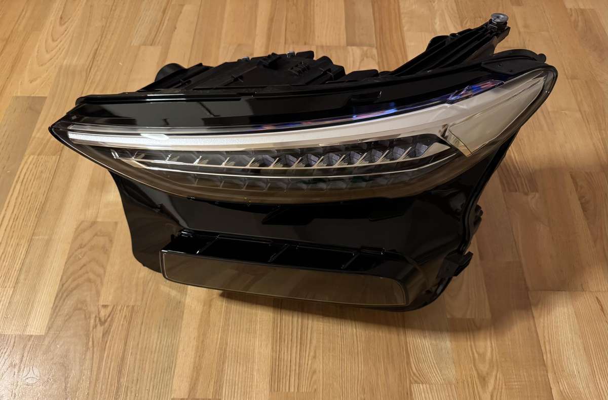 Audi Q6 e-tron žibintai