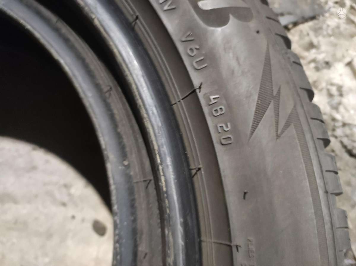 Bridgestone, žieminės 235/50 R19
