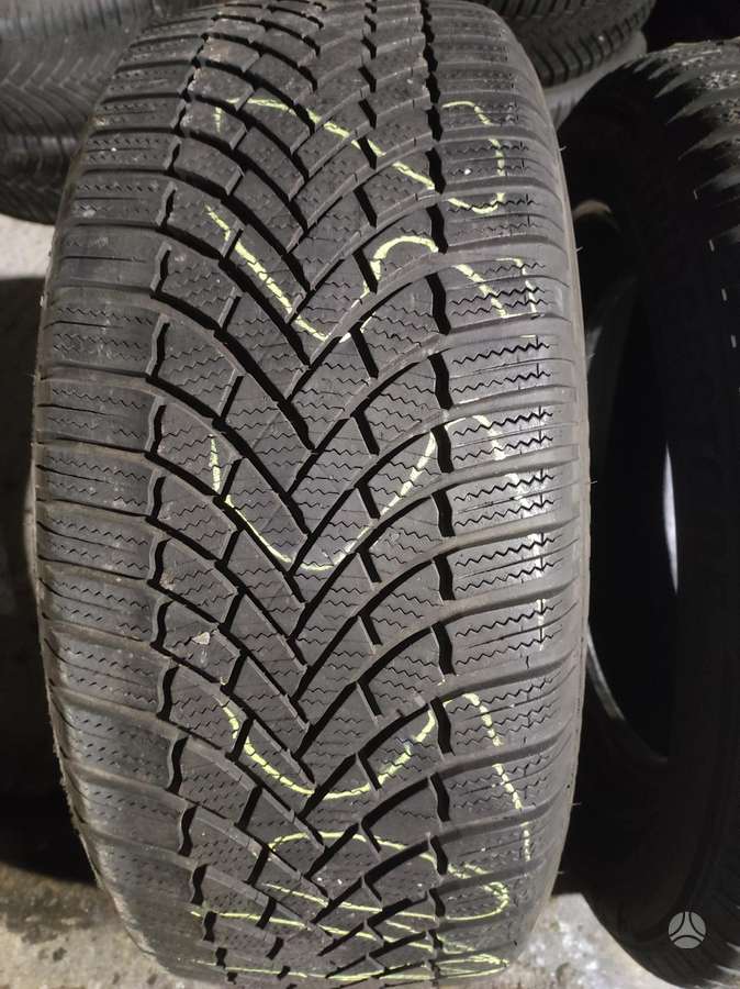 Bridgestone, žieminės 235/50 R19