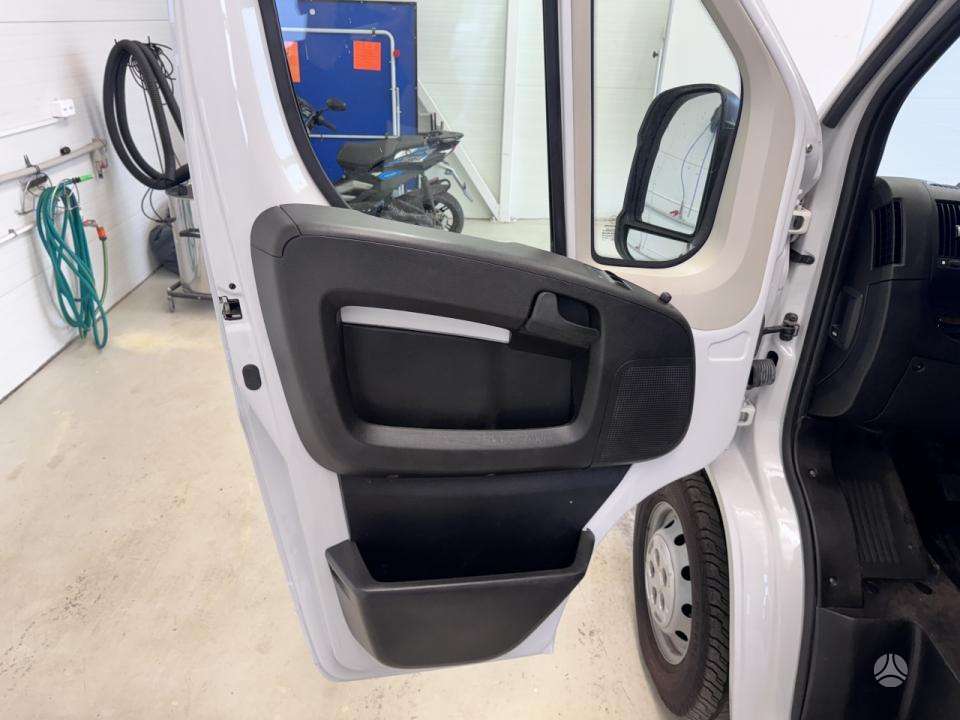 Fiat Ducato, 2.3 l., cargo van 6